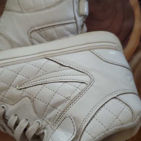 FILA All White Quilted Kicks - Picture 6 of 7